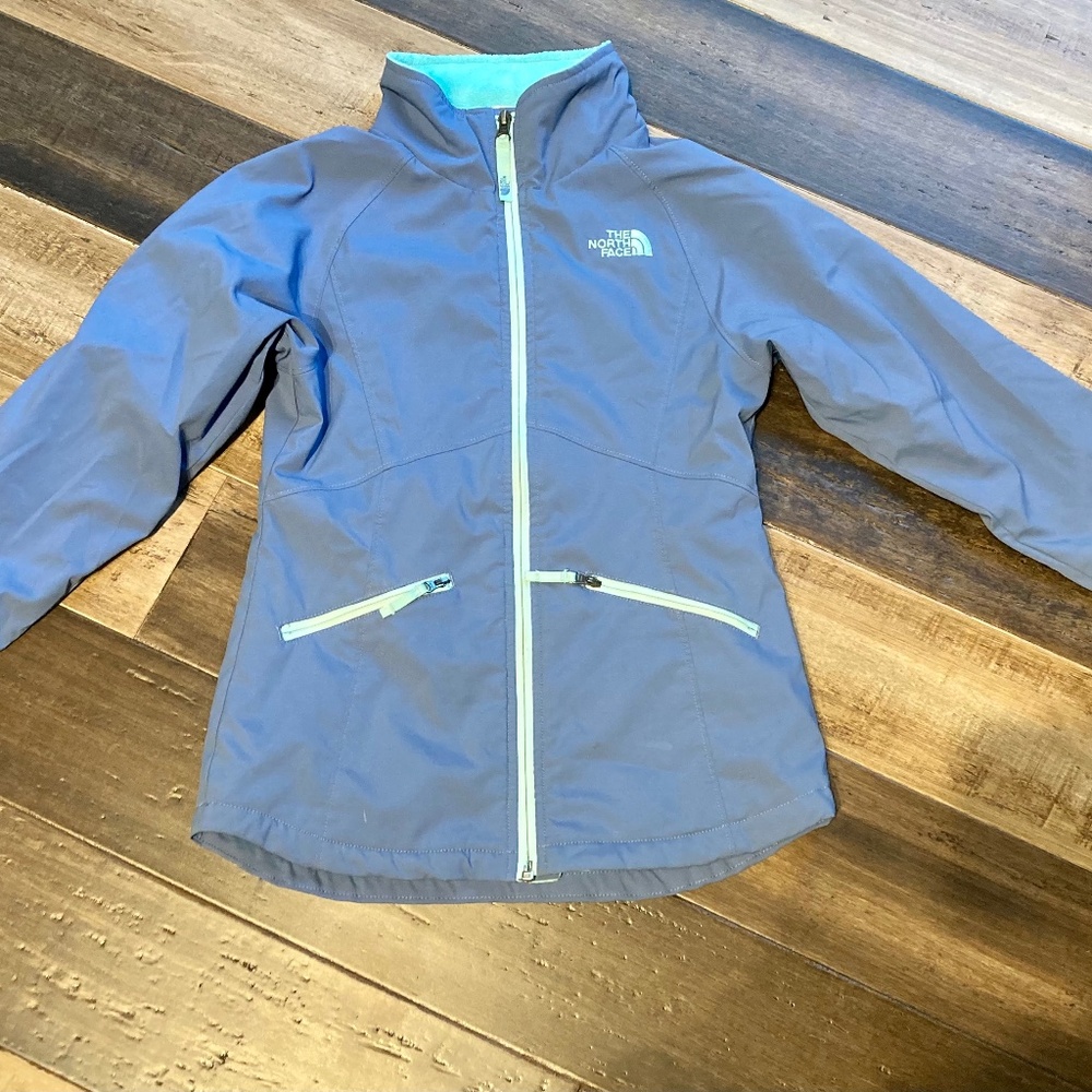 Girl’s THE NORTH FACE soft shell jacket - medium